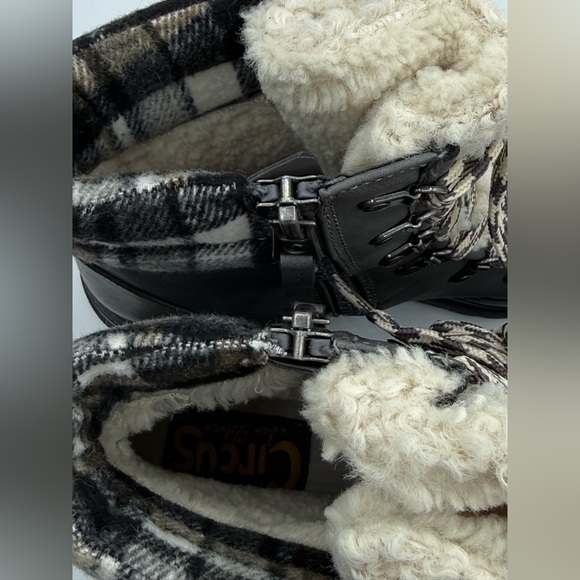 Circus by Sam Edelman Giselle Faux Fur Plaid Hiker Ankle Side Zip Boots Size 9 - Picture 15 of 16